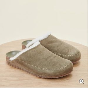 Jenni Kayne Shearling-Lined Moc Clog, Laurel (NWT)